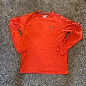 Men’s Under Armour shirt